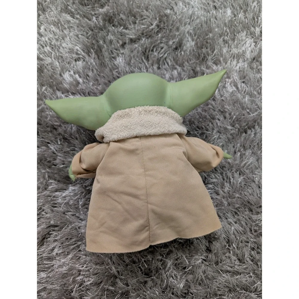 Star Wars Mandalorian The Child Baby Yoda‎ Plush Toy Hasbro Green Tan